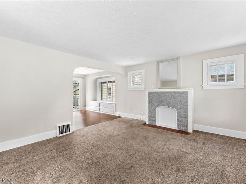 815 Grant Avenue, Cuyahoga Falls, OH 44221 Photo 4