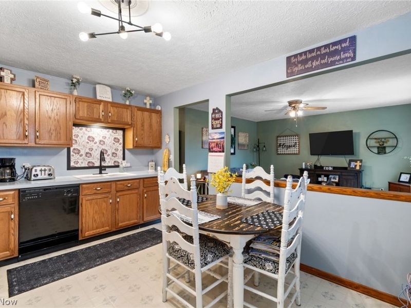 543 Stephens Road, Akron, OH 44312 Photo 7