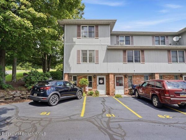 81 Abington Gardens Drive, South Abington Twp, PA 18411