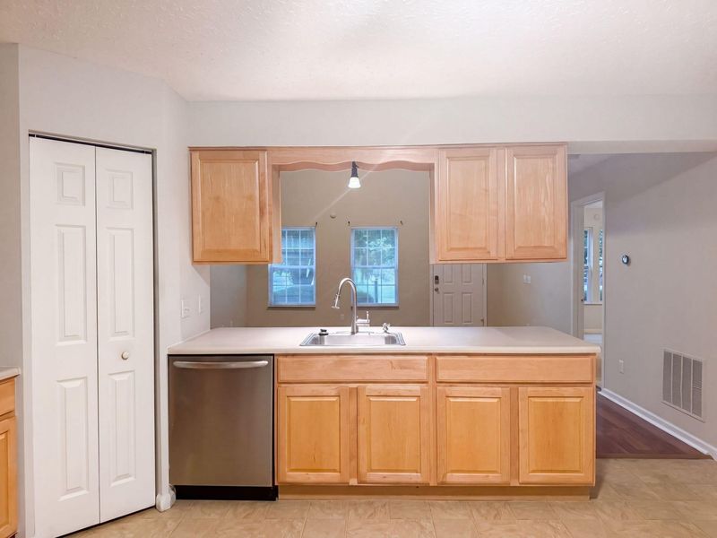 4186 Coble Bowman Way , Unit 15, Canal Winchester, OH 43110 Photo 11