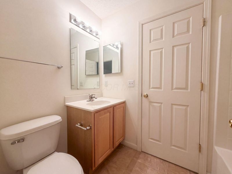 4186 Coble Bowman Way , Unit 15, Canal Winchester, OH 43110 Photo 22
