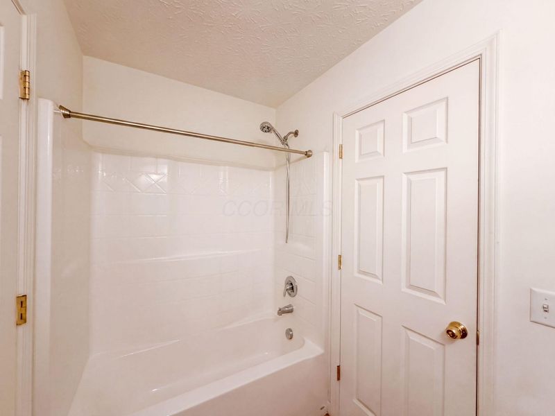 4186 Coble Bowman Way , Unit 15, Canal Winchester, OH 43110 Photo 23