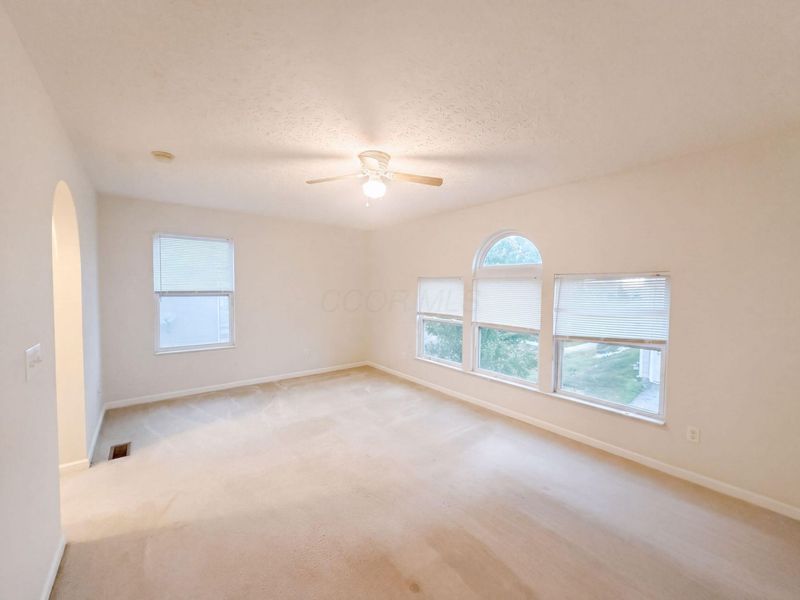 4186 Coble Bowman Way , Unit 15, Canal Winchester, OH 43110 Photo 4