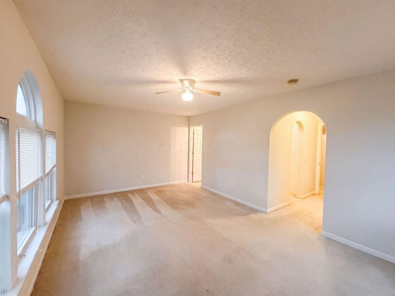 4186 Coble Bowman Way , Unit 15, Canal Winchester, OH 43110 Photo 8