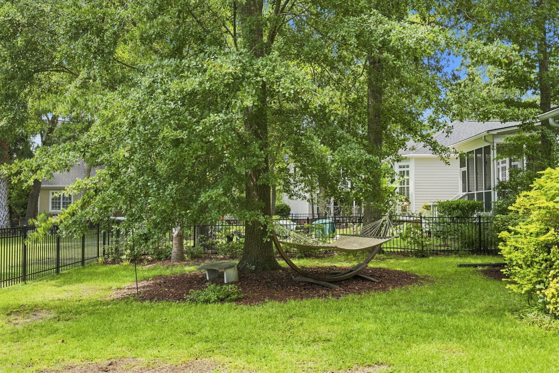 1757 James Basford Place Photo 21