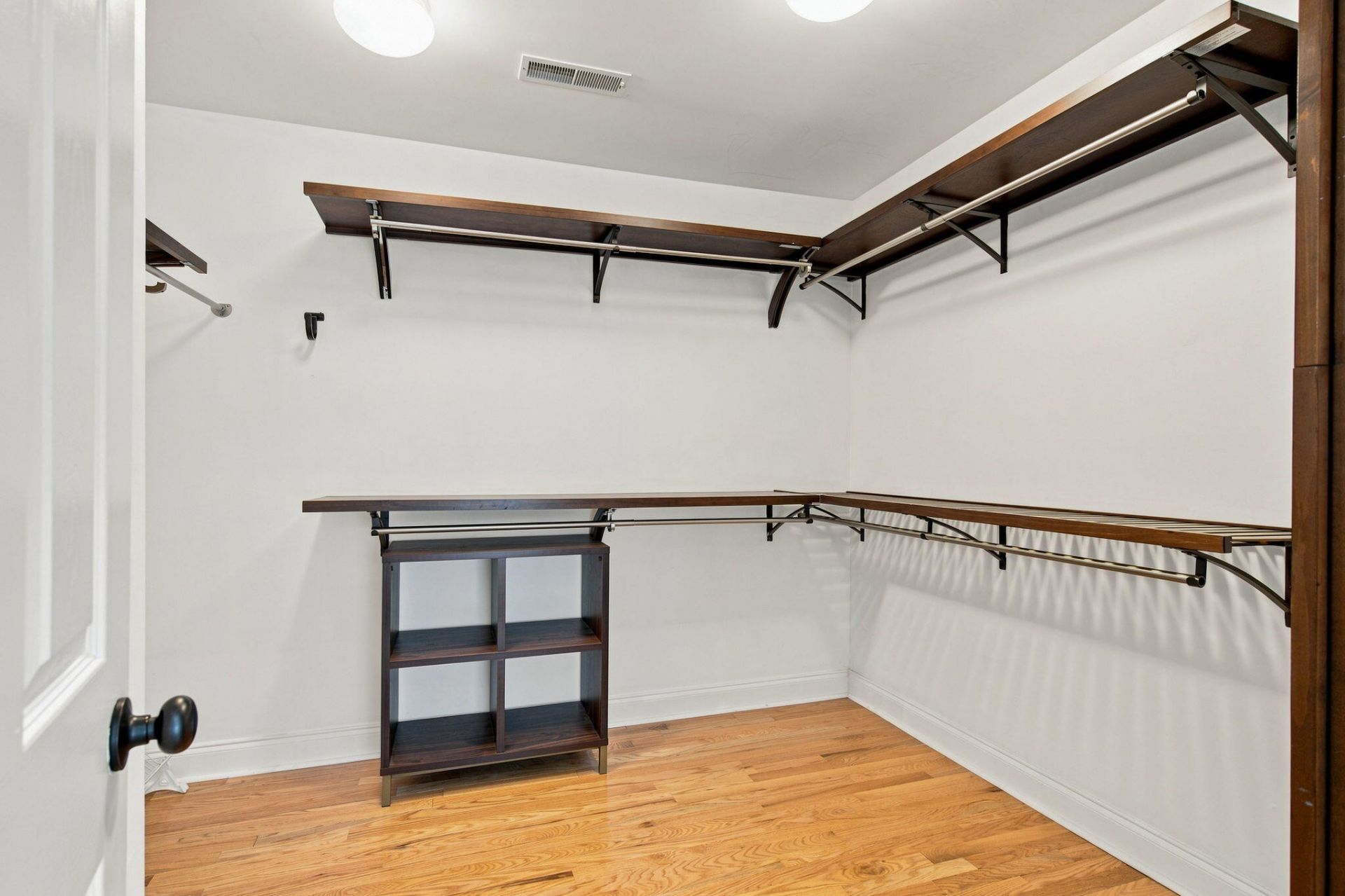 1757 James Basford Place Photo 35