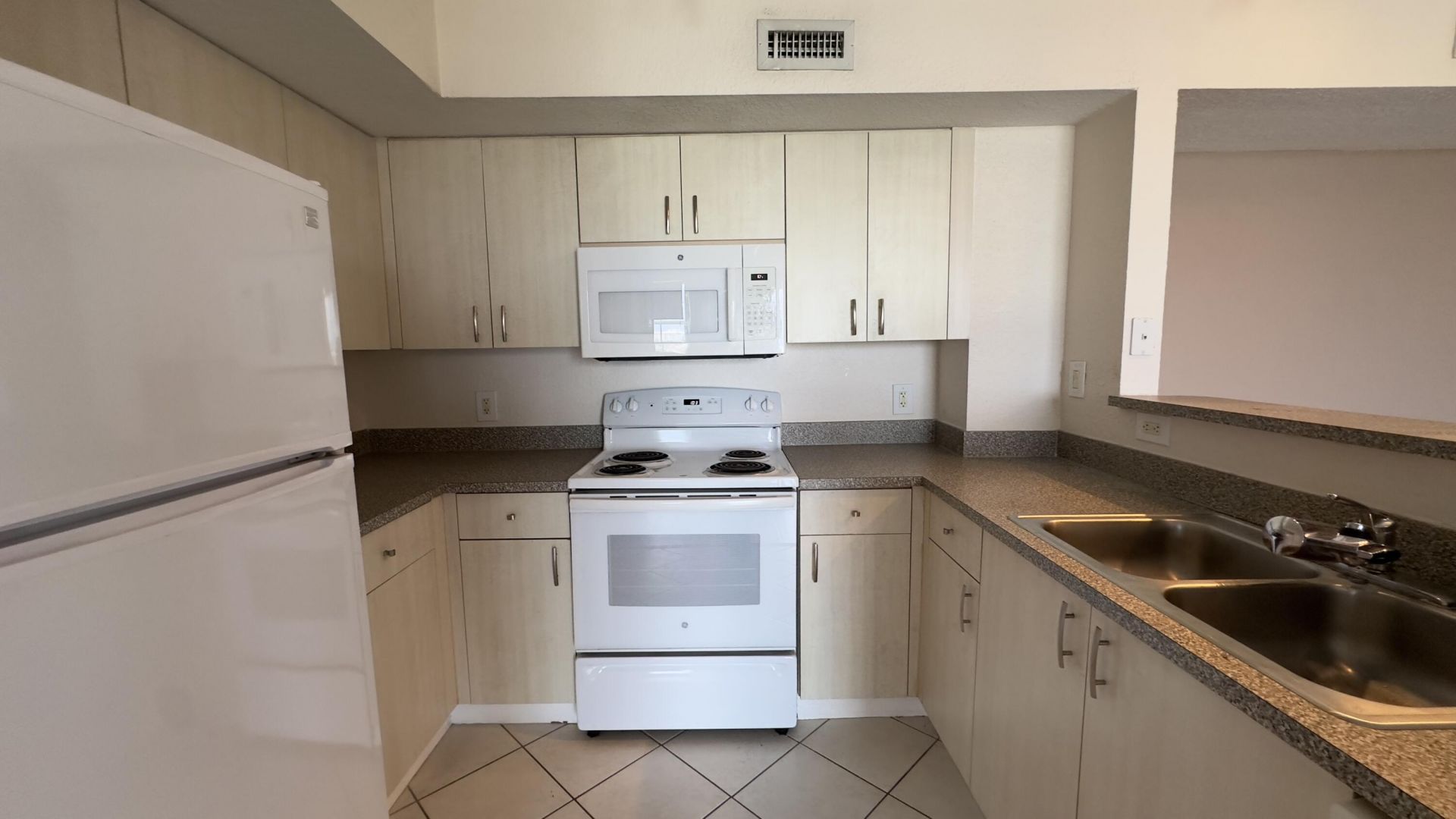 1801 N Flagler Drive, Unit 630, West Palm Beach, FL 33407 Photo