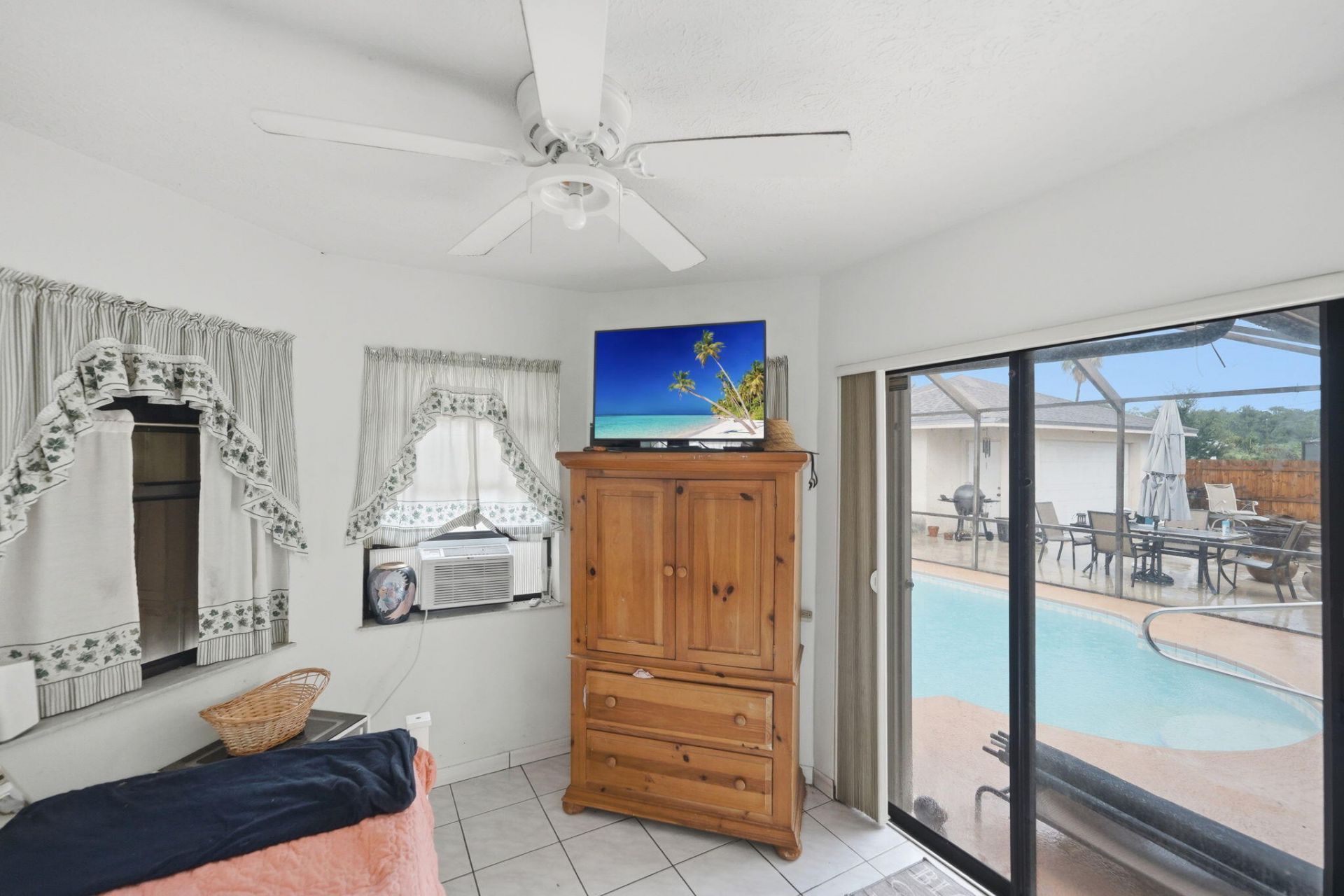 517 SE Felix Avenue, Port Saint Lucie, FL 34984 Photo