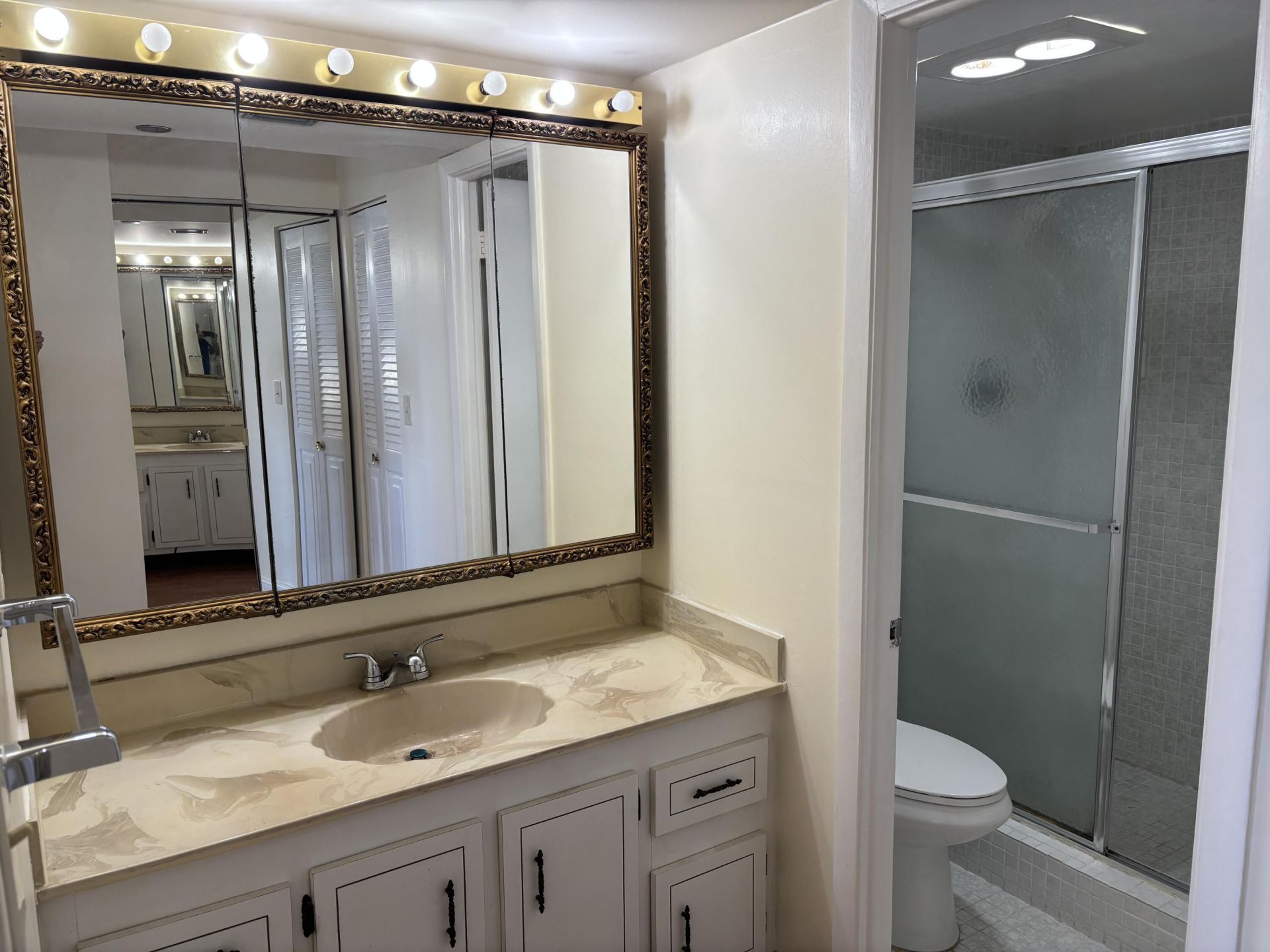 1200 St Charles Place, Unit 414, Pembroke Pines, FL 33026 Photo
