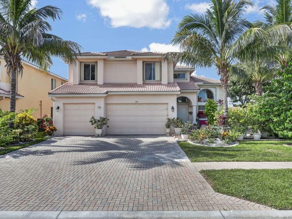 120 ISOLA Circle, Royal Palm Beach, FL 33411
