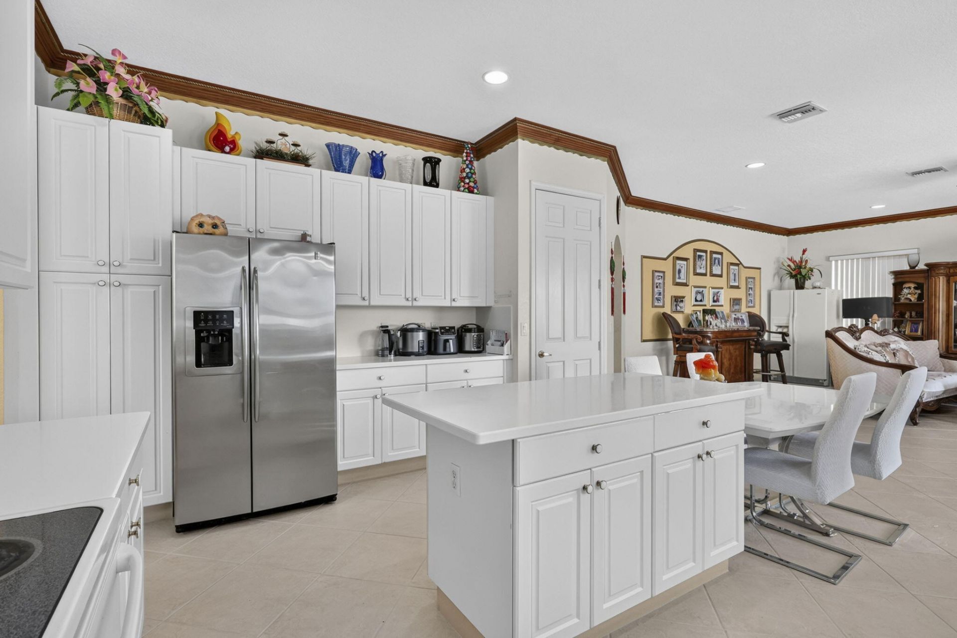 120 Isola Circle, Royal Palm Beach, FL 33411 Photo
