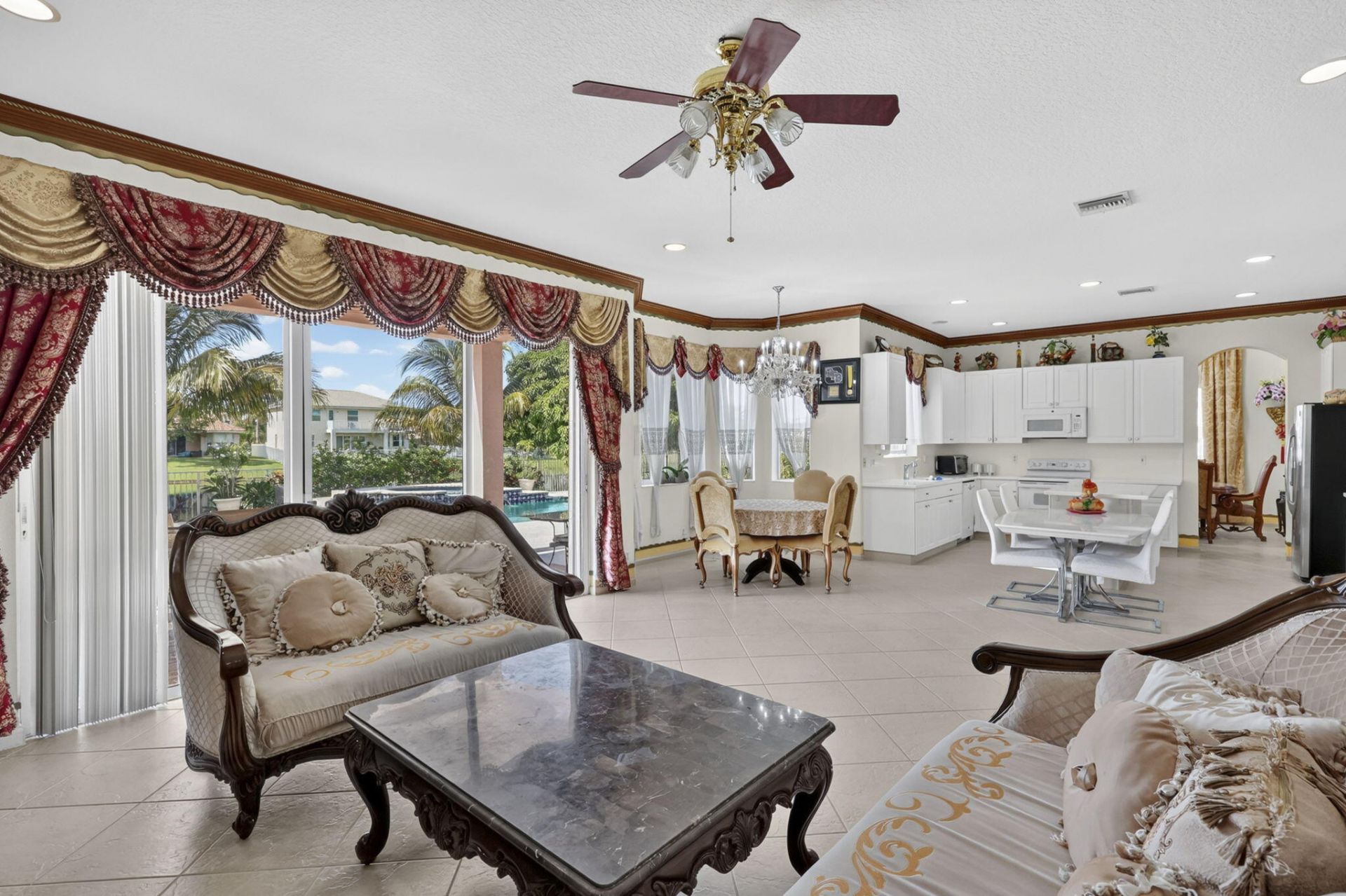 120 Isola Circle, Royal Palm Beach, FL 33411 Photo