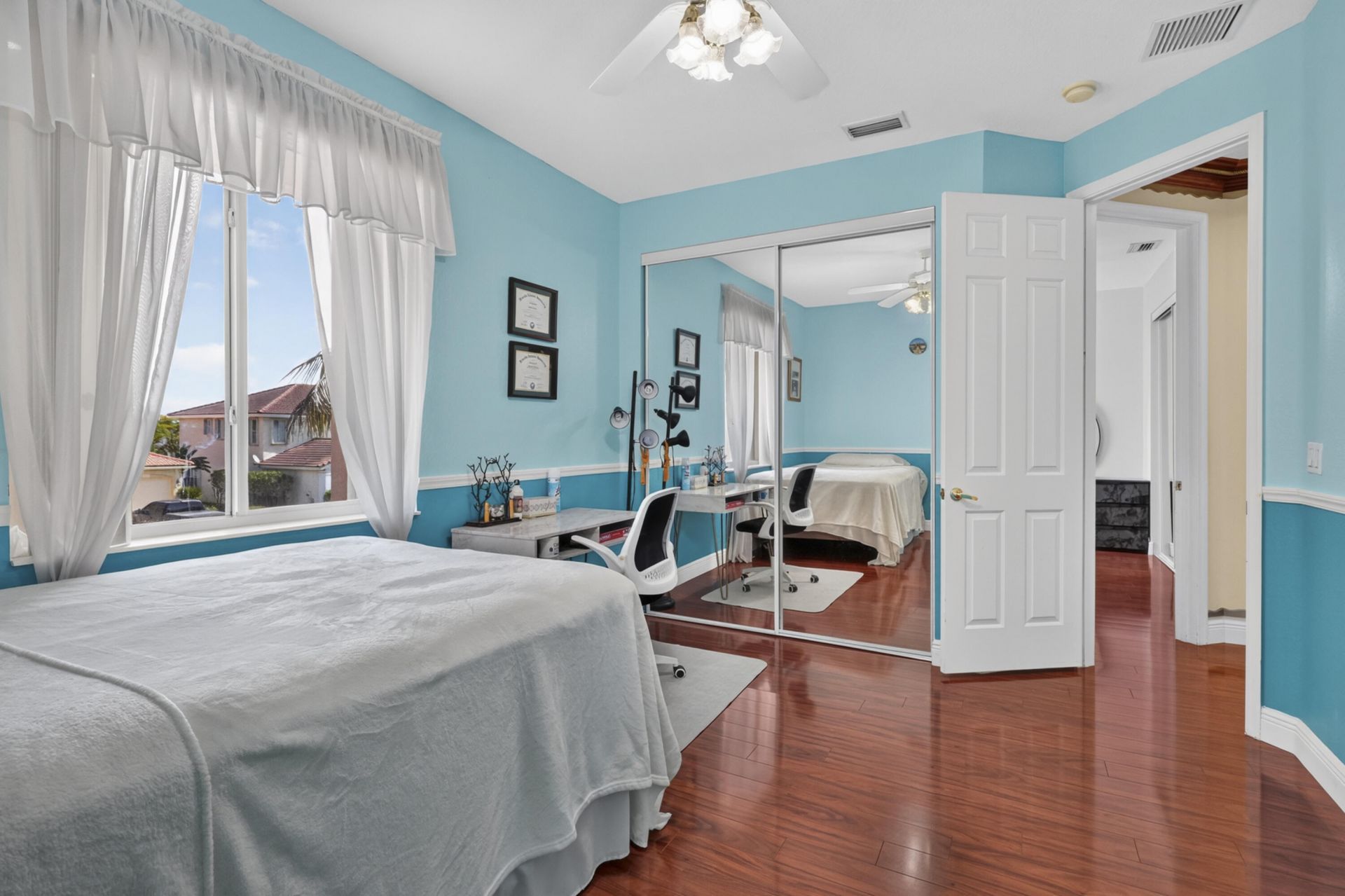 120 Isola Circle, Royal Palm Beach, FL 33411 Photo