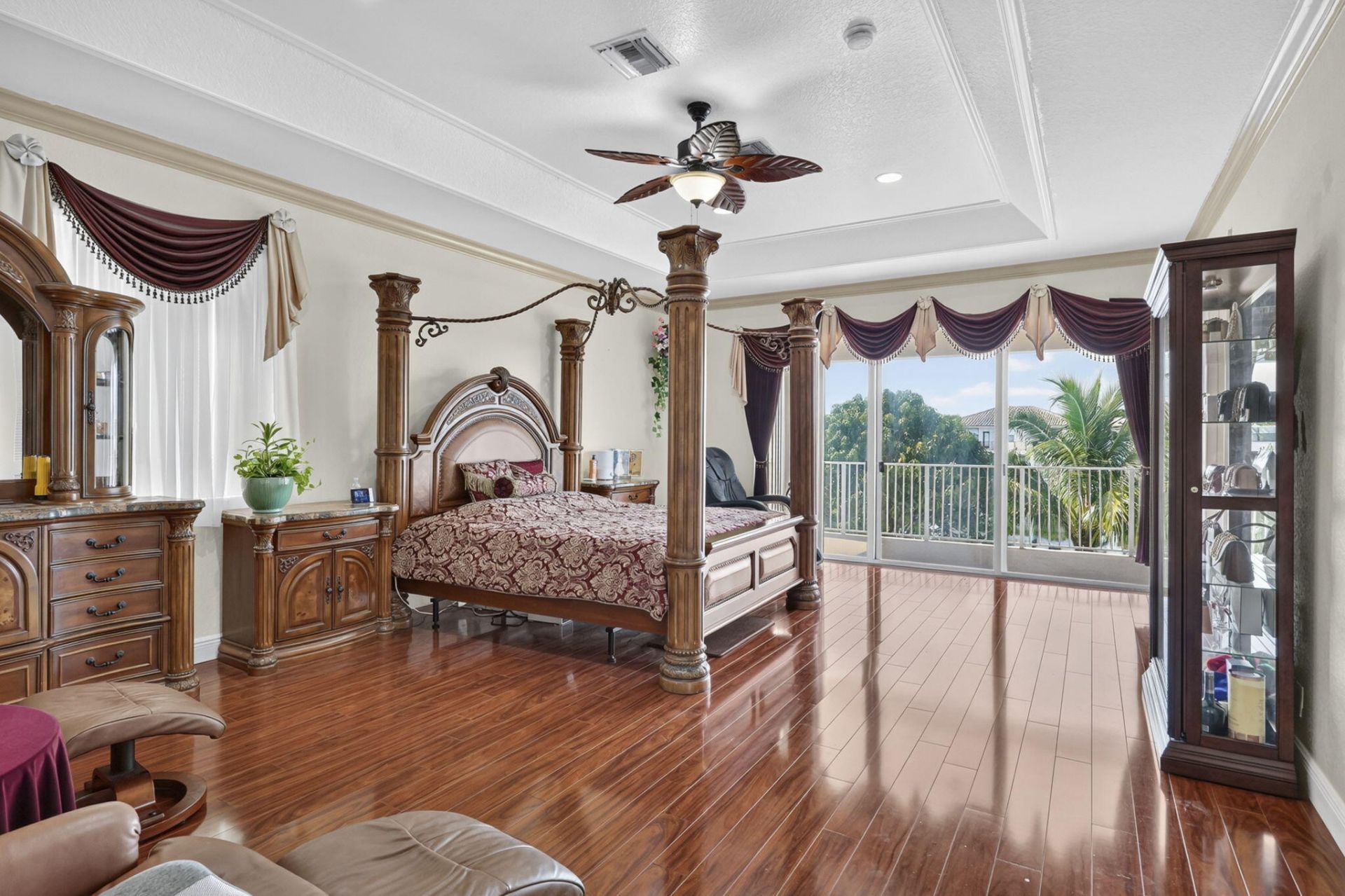 120 Isola Circle, Royal Palm Beach, FL 33411 Photo