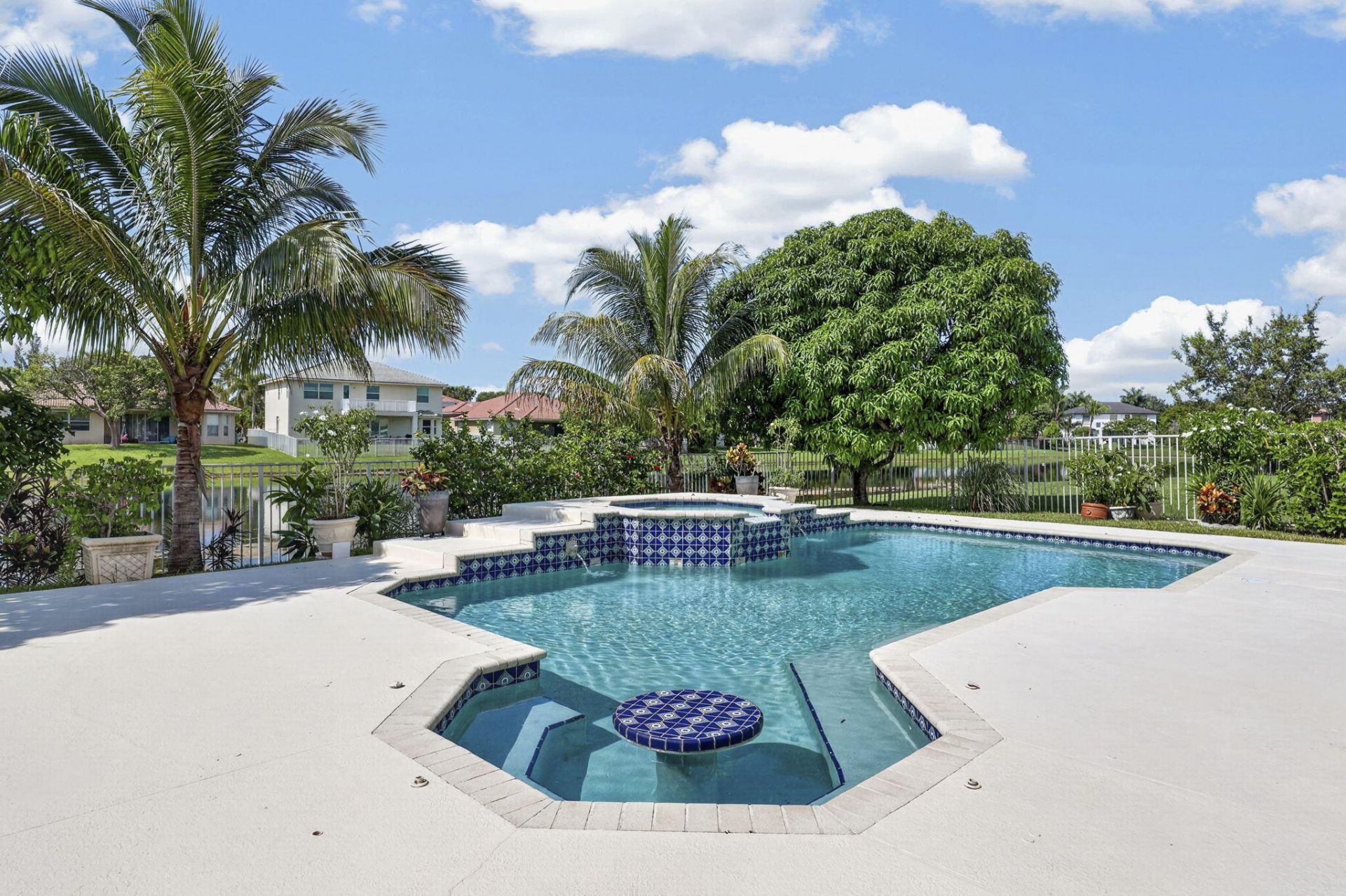 120 Isola Circle, Royal Palm Beach, FL 33411 Photo