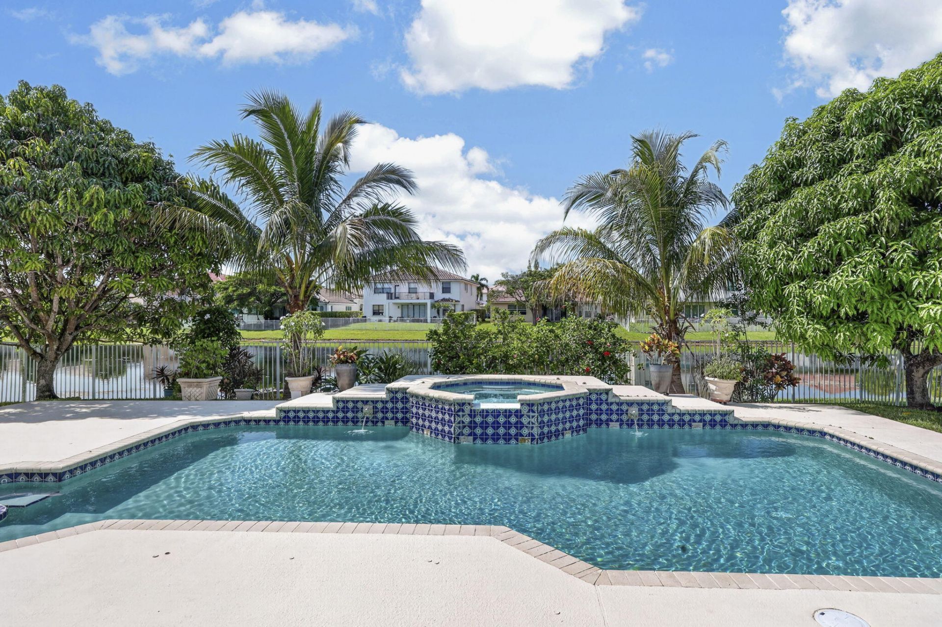 120 Isola Circle, Royal Palm Beach, FL 33411 Photo