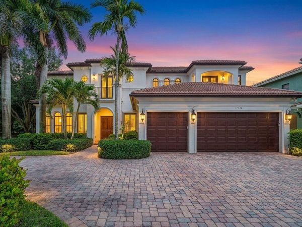 17738 Lake Azure Way, Boca Raton, FL 33496