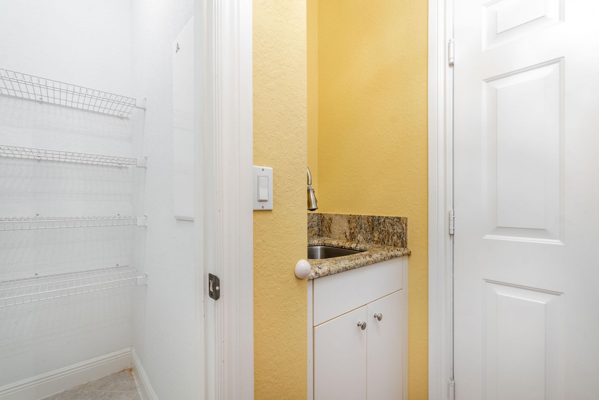 112 Isola Circle, Royal Palm Beach, FL 33411 Photo