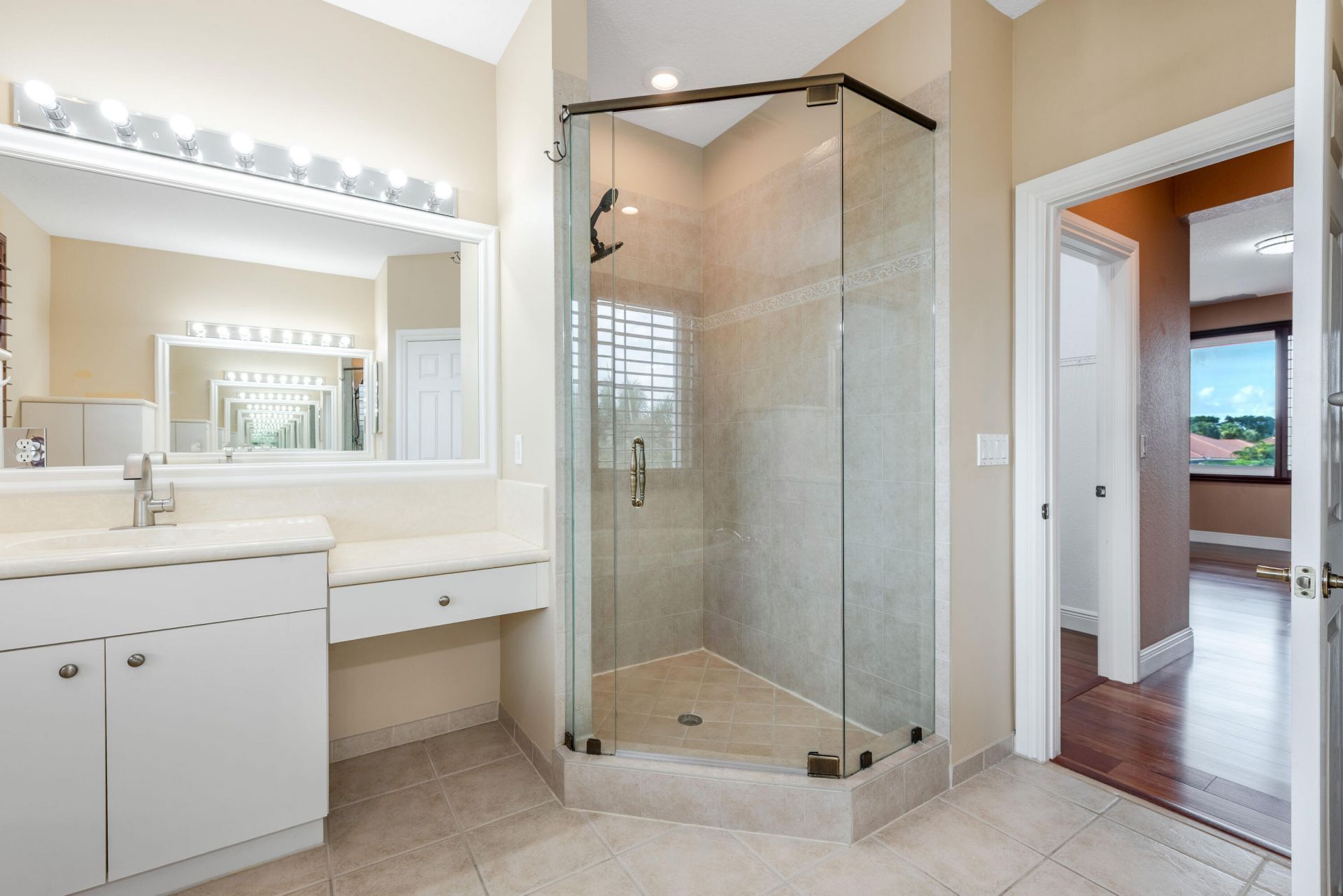 112 Isola Circle, Royal Palm Beach, FL 33411 Photo