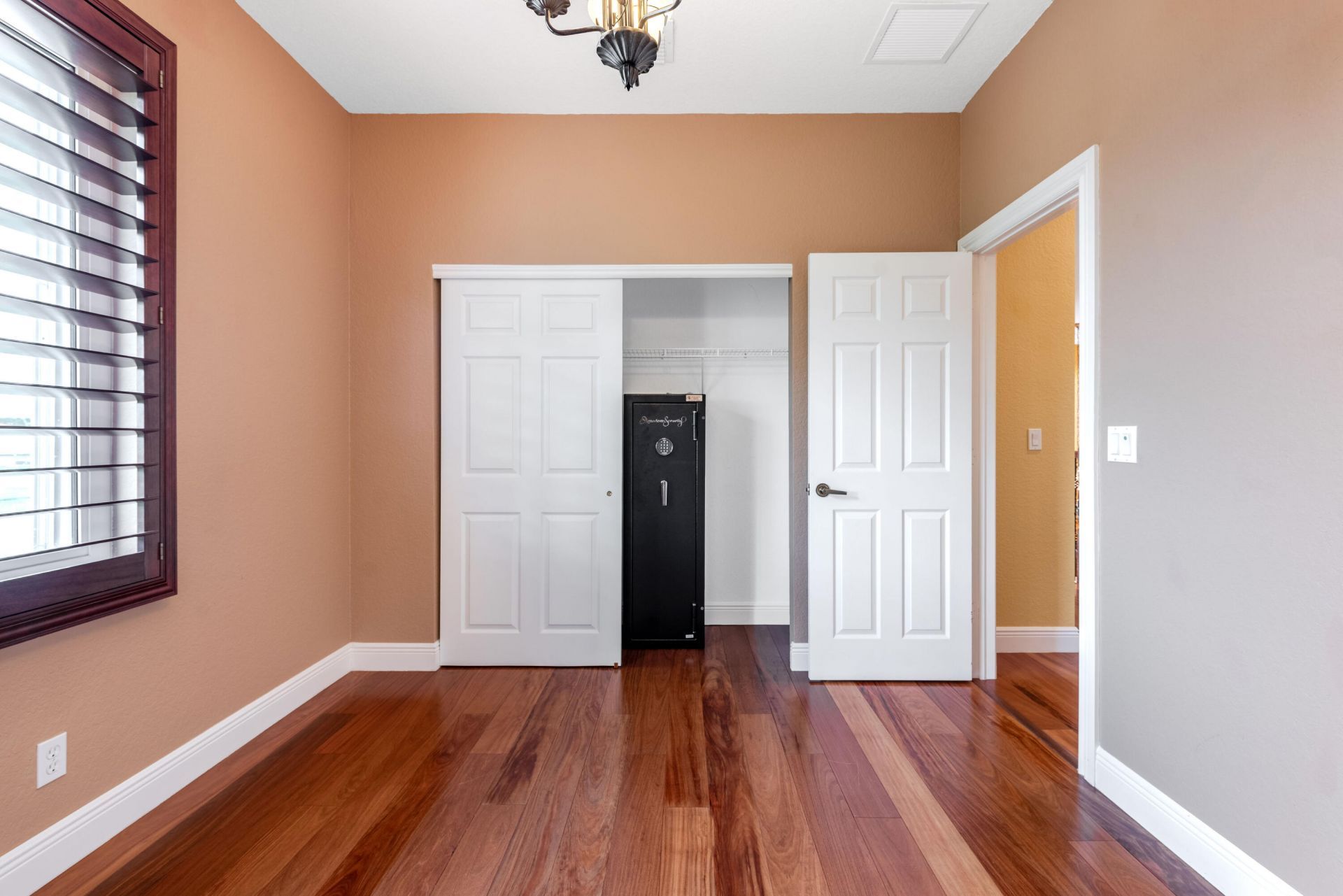 112 Isola Circle, Royal Palm Beach, FL 33411 Photo
