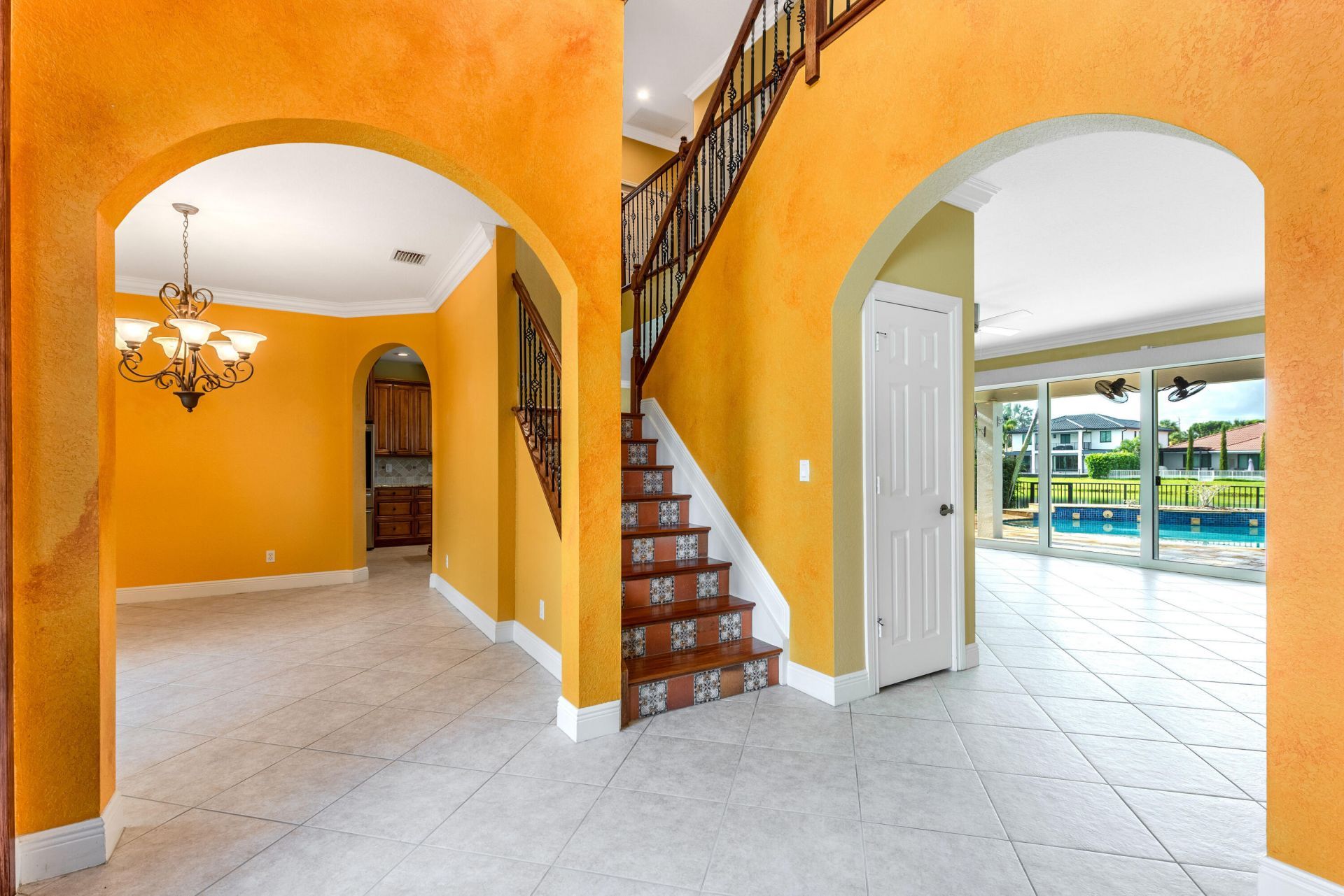 112 Isola Circle, Royal Palm Beach, FL 33411 Photo