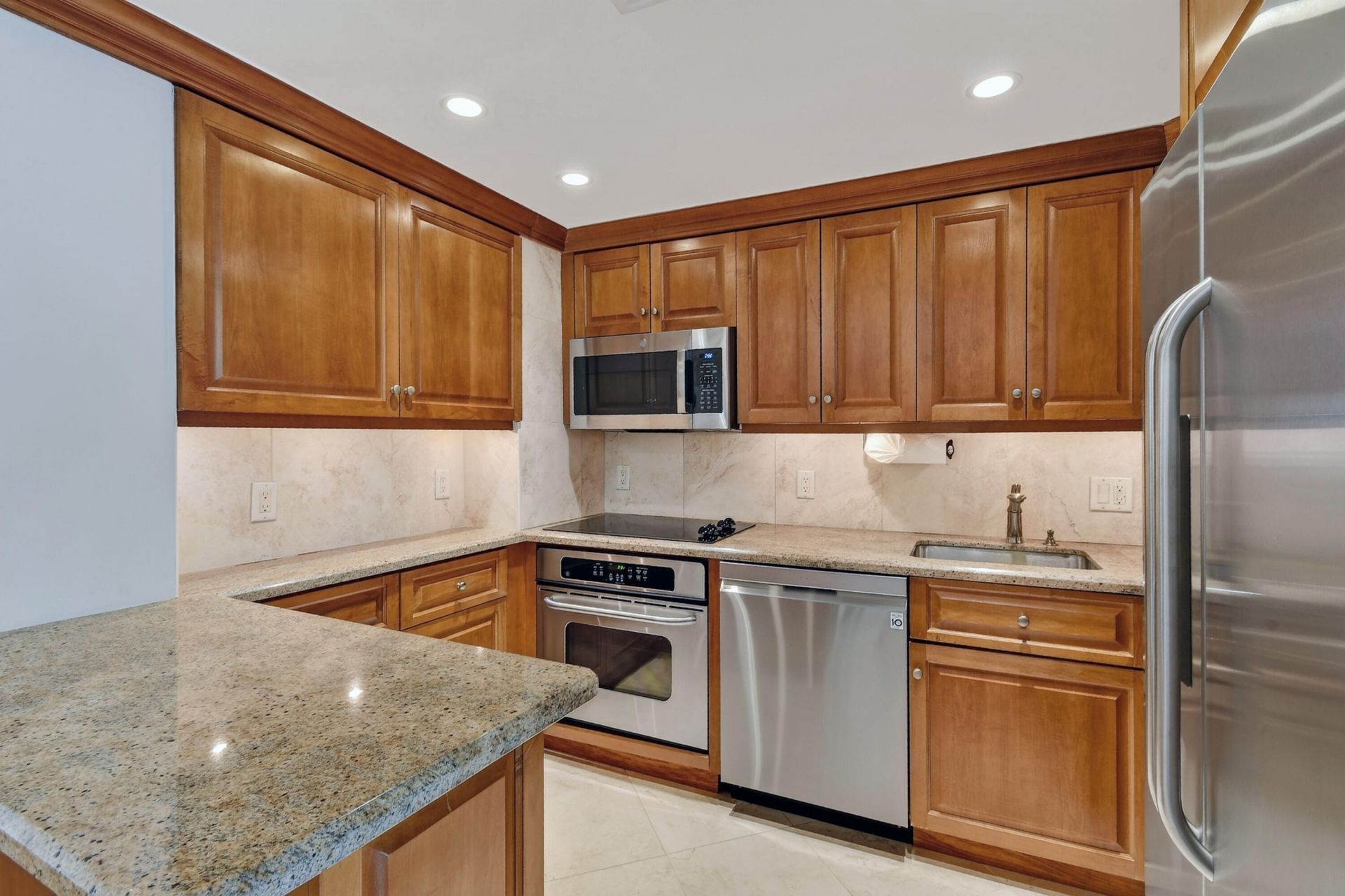 2774 S Ocean Boulevard, Unit 506, Palm Beach, FL 33480 Photo