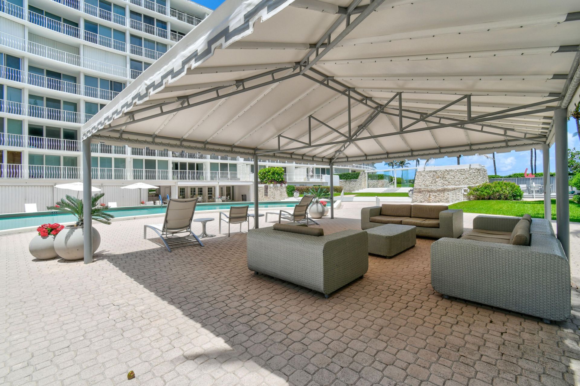 2774 S Ocean Boulevard, Unit 506, Palm Beach, FL 33480 Photo