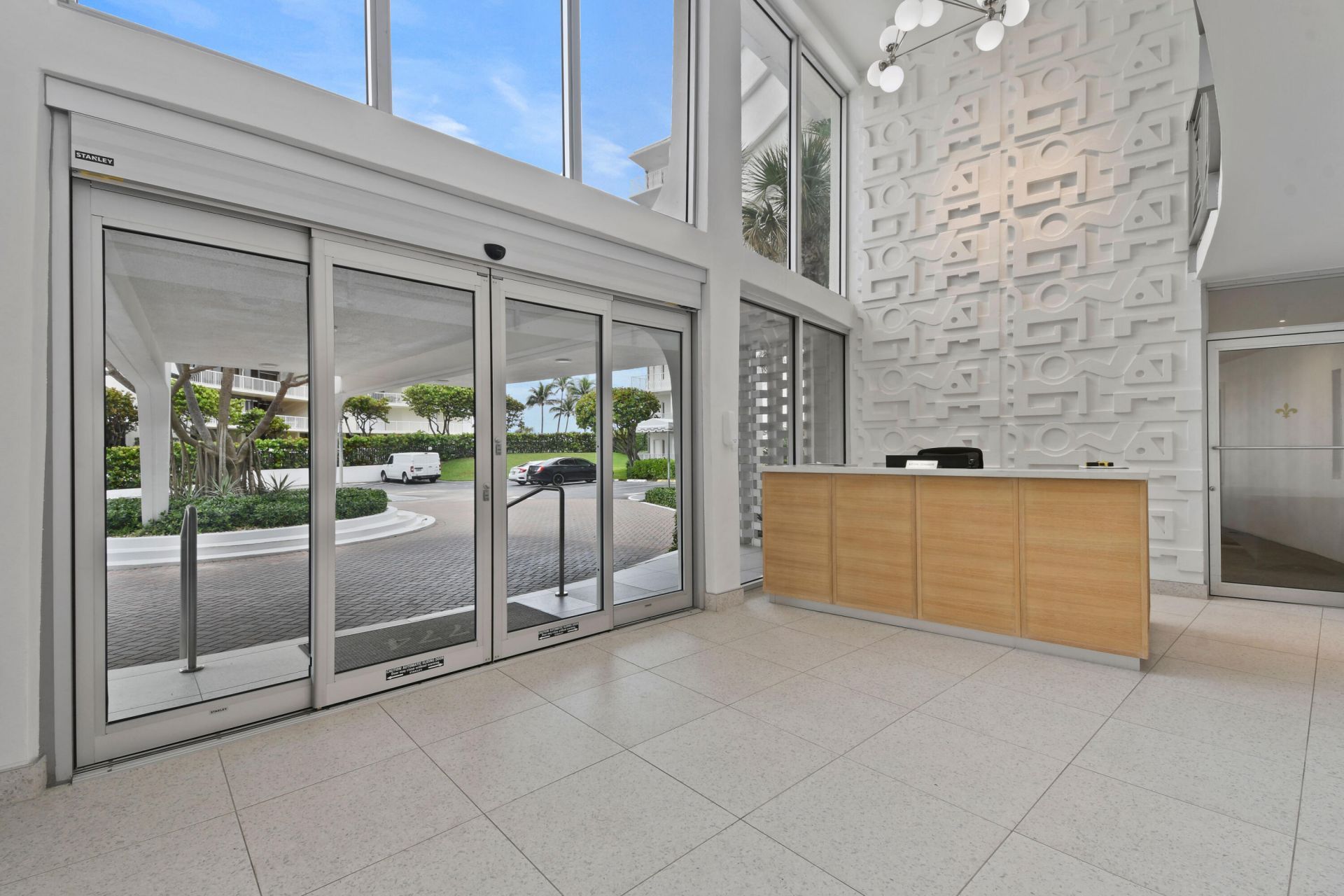 2774 S Ocean Boulevard, Unit 506, Palm Beach, FL 33480 Photo