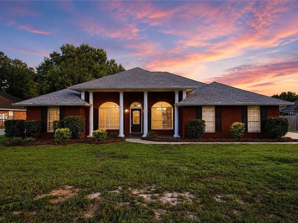 7321 Bridgemill Drive, Mobile, AL 36619