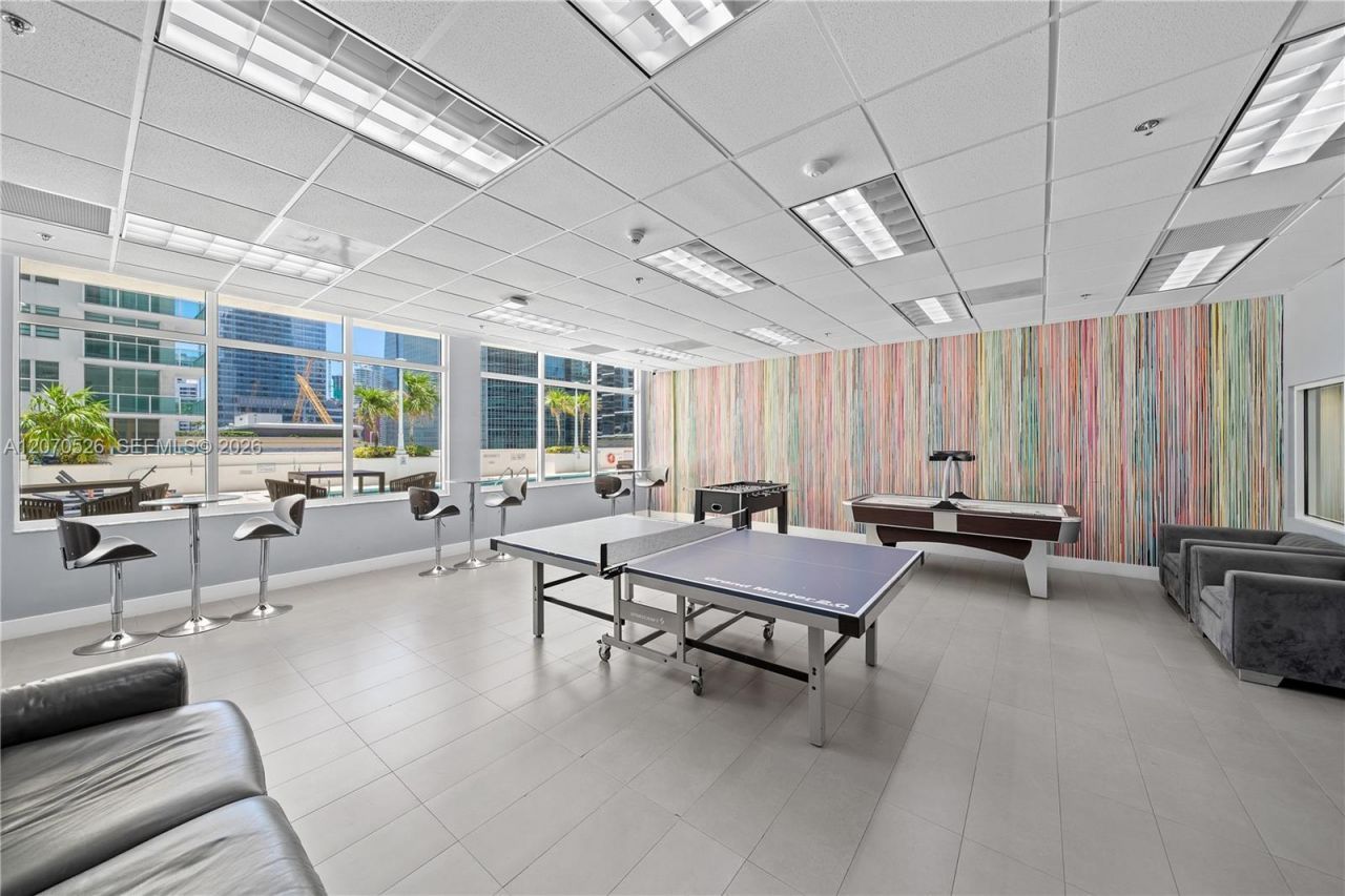 1200 Brickell Bay Dr, Unit 2205, Miami, FL 33131 Photo