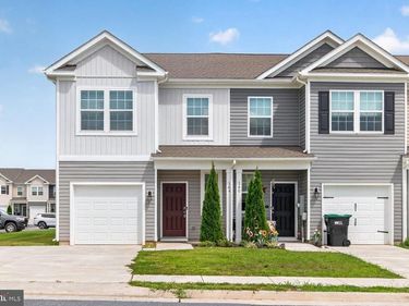 184 COLLEGE DRIVE, LURAY, VA 22835