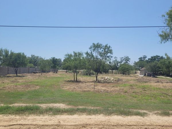 754 County Road 6843, Lytle, TX 78052