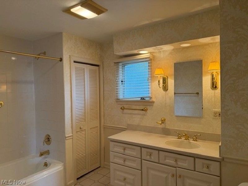 2614 E Erie Avenue, Lorain, OH 44052 Photo 24
