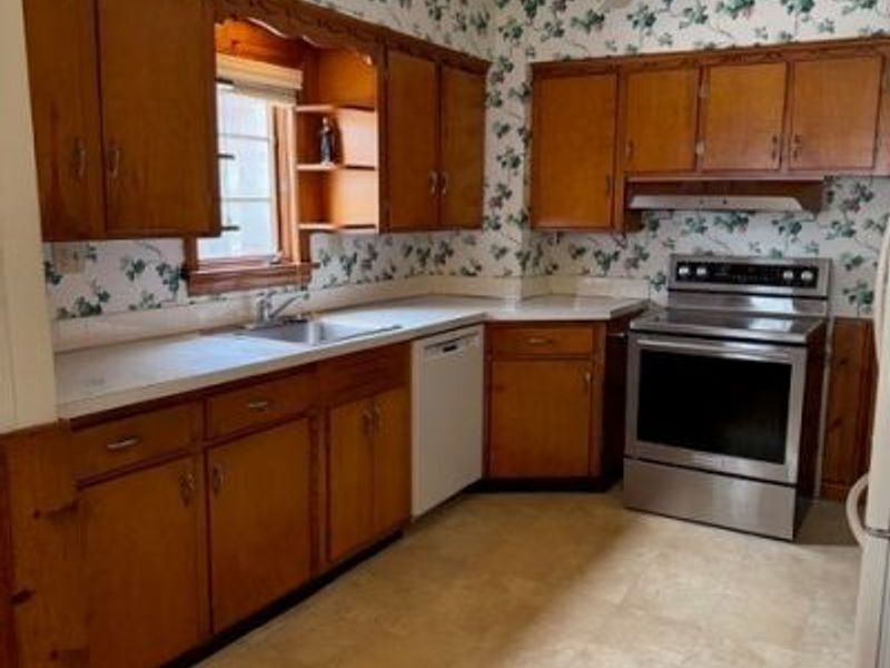 2614 E Erie Avenue, Lorain, OH 44052 Photo 9