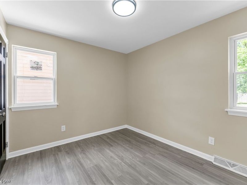 25291 Richards Avenue, Euclid, OH 44132 Photo 12