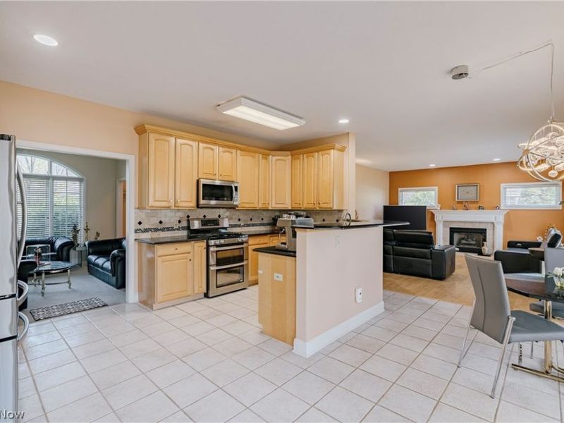 5163 Bayside Lake Boulevard, Stow, OH 44224 Photo 12