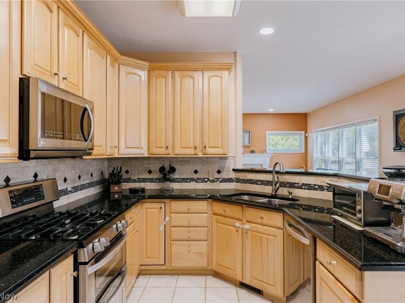 5163 Bayside Lake Boulevard, Stow, OH 44224 Photo 13