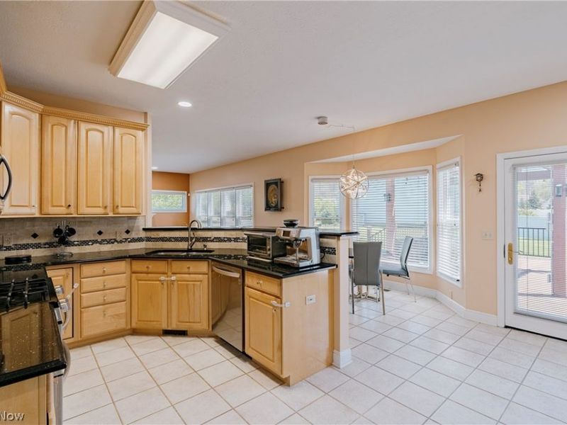 5163 Bayside Lake Boulevard, Stow, OH 44224 Photo 14