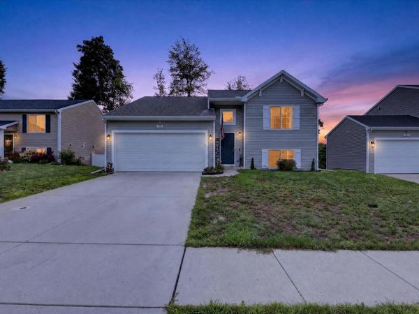 818 Strauss Court, Greenville, MI 48838