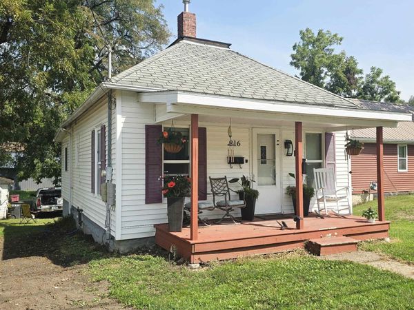 816 S D Street, Oskaloosa, IA 52577