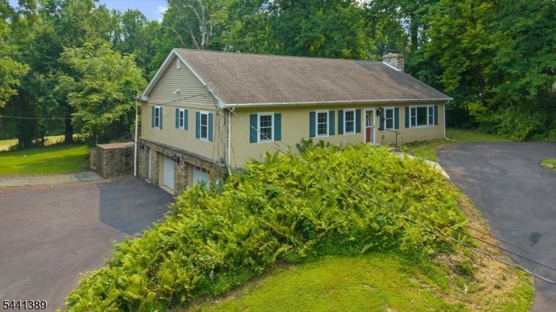 3 Walden Rd, Holland, NJ 08848 Main Photo