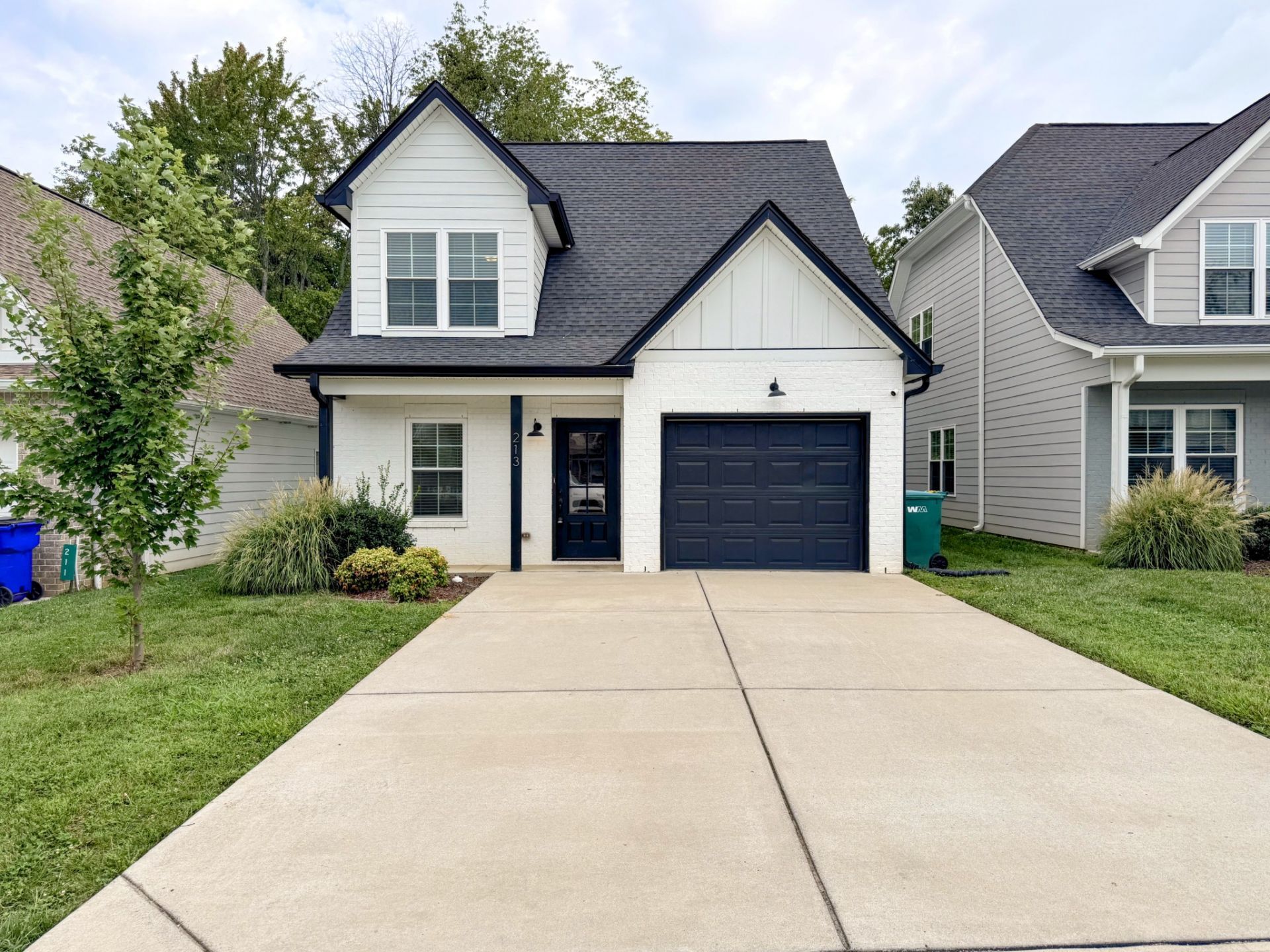 213 Emmett Dr, White House, TN 37188 Main Photo