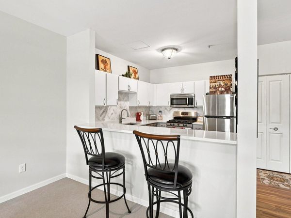 2803 E 38th Street, Unit 305, Minneapolis, MN 55406