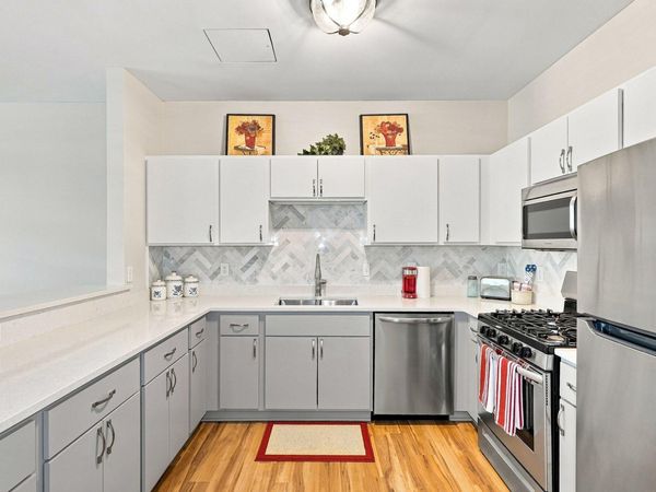 2803 E 38th Street, Unit 305, Minneapolis, MN 55406