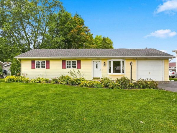 1523 Melbourne Drive, New Haven, IN 46774