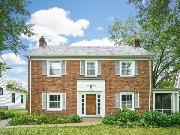 1296 Delia Avenue , Akron, OH 44320