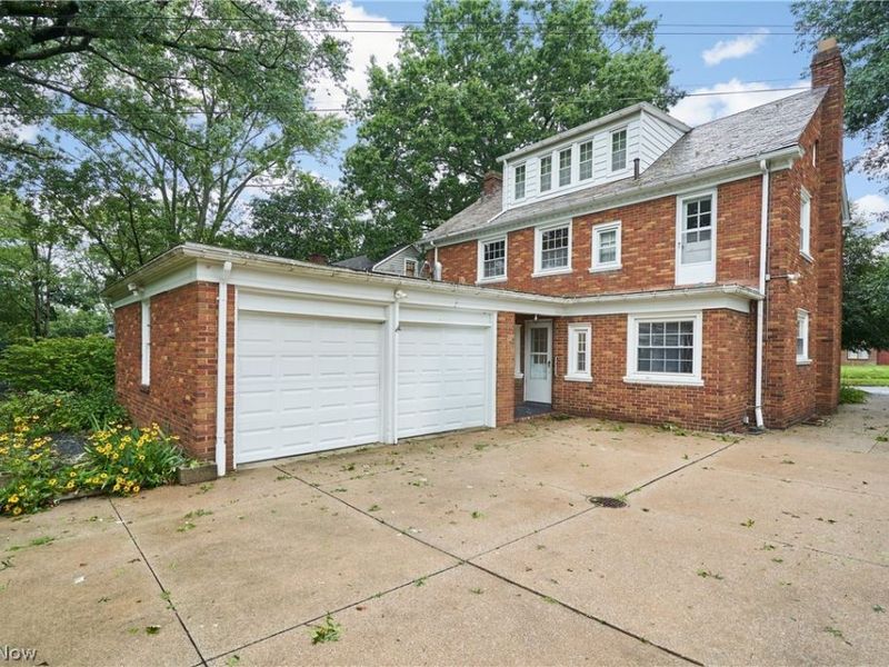 1296 Delia Avenue, Akron, OH 44320 Photo 2