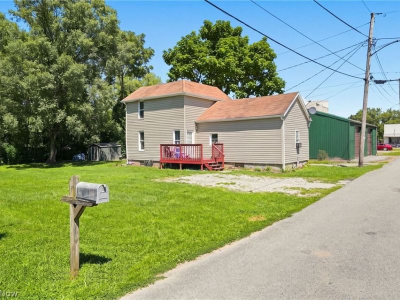 129 King Avenue, Lore City, OH 43755 Photo 4