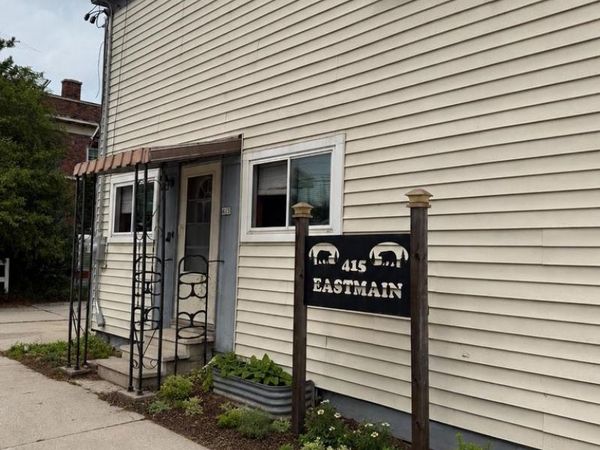 415 E MAIN STREET, Mishicot, WI 54228