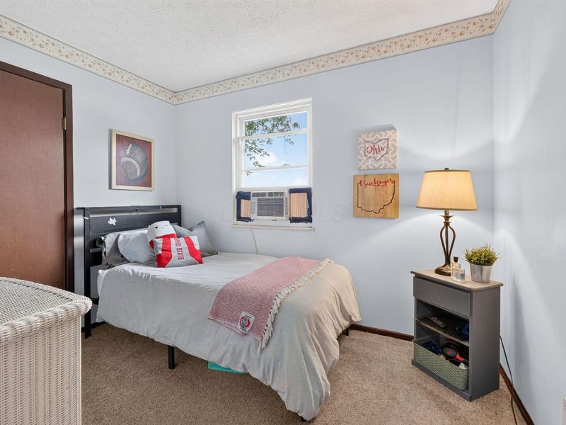 5471 Sedalia Drive , Columbus, OH 43232 Photo 16